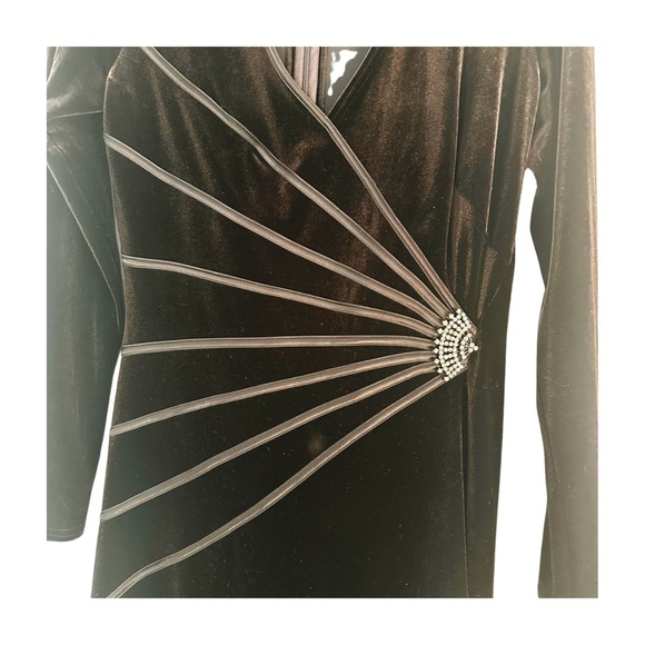 Tadashi Collection Black Velvet Long Sleeve Midi Dress Rhinestone Detail Size M - Picture 2 of 6